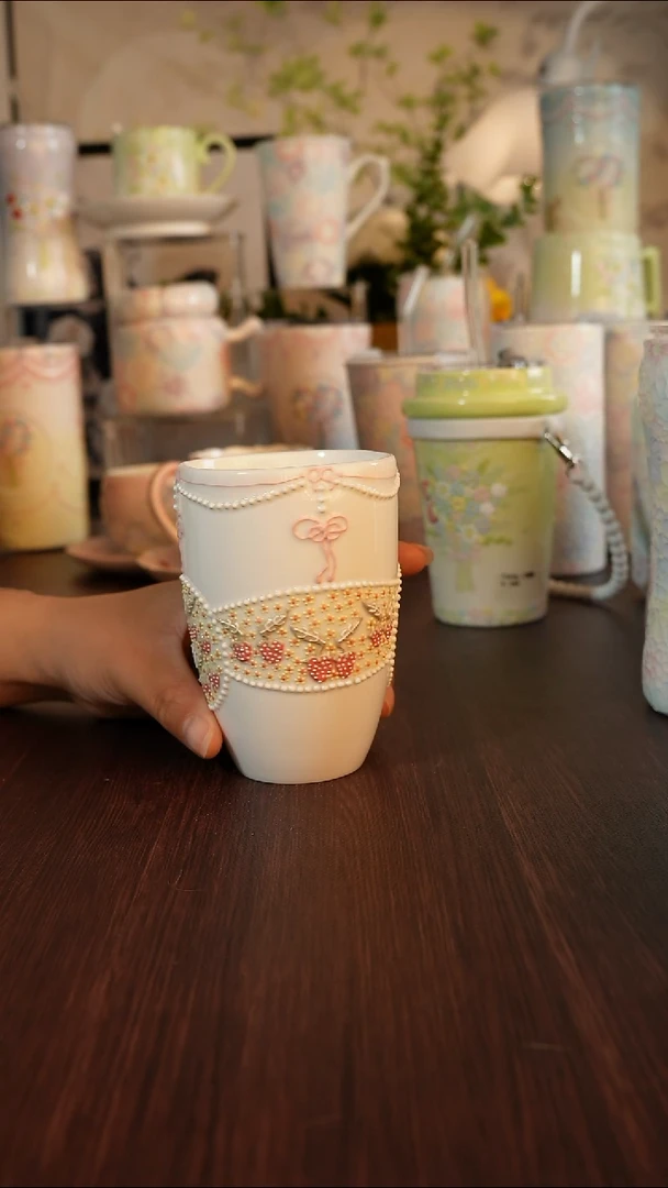 景德镇手绘的 杯子