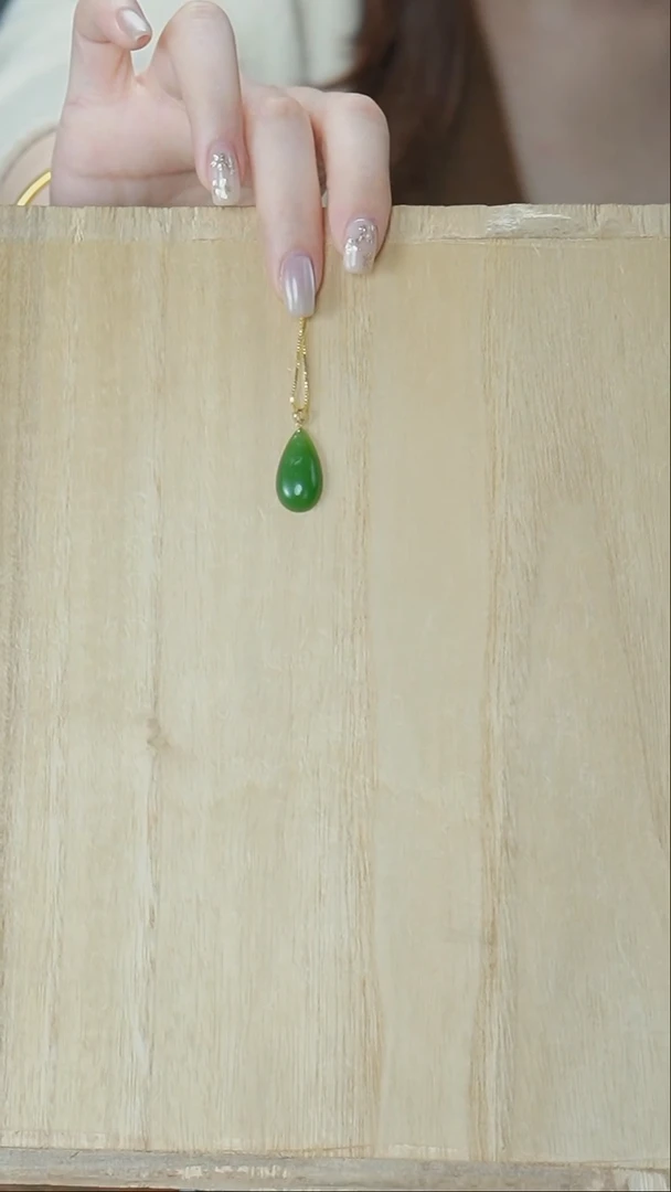 【闪购商品】和田玉颈饰未镶嵌碧玉水滴