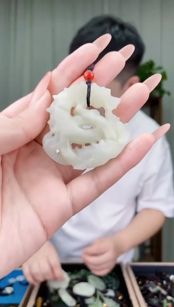 未镶嵌和田玉挂件拍一发一，多样性发货！