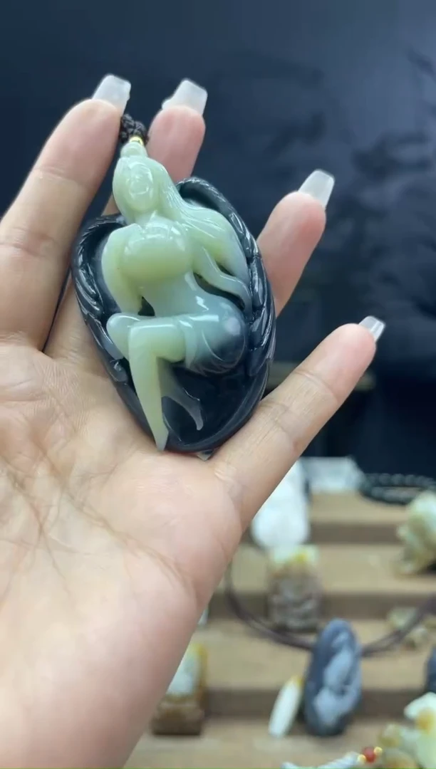 颈饰未镶嵌和田玉1