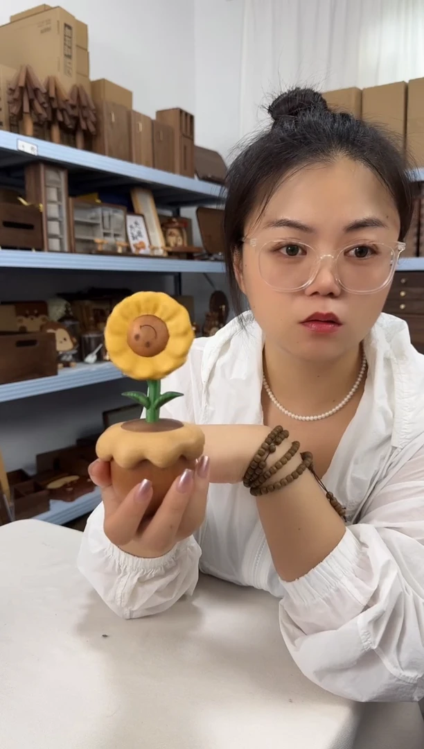 木特价一举夺魁向日葵音乐摆件
