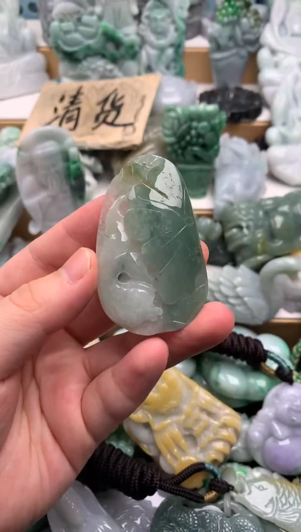 吊坠(不含链)未镶嵌翡翠1