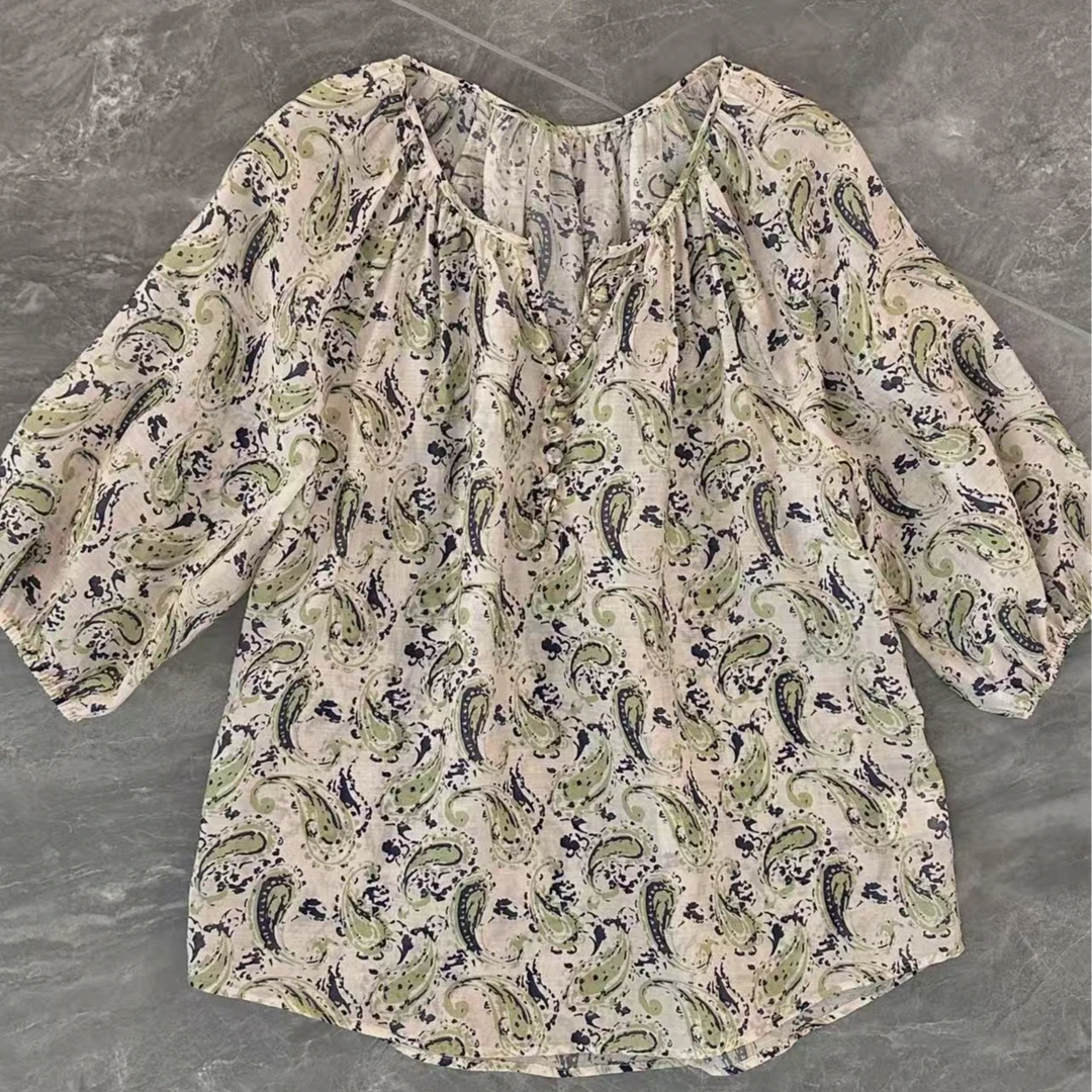 26078【来自艾米精品】清新感显瘦百搭印花小衫上衣