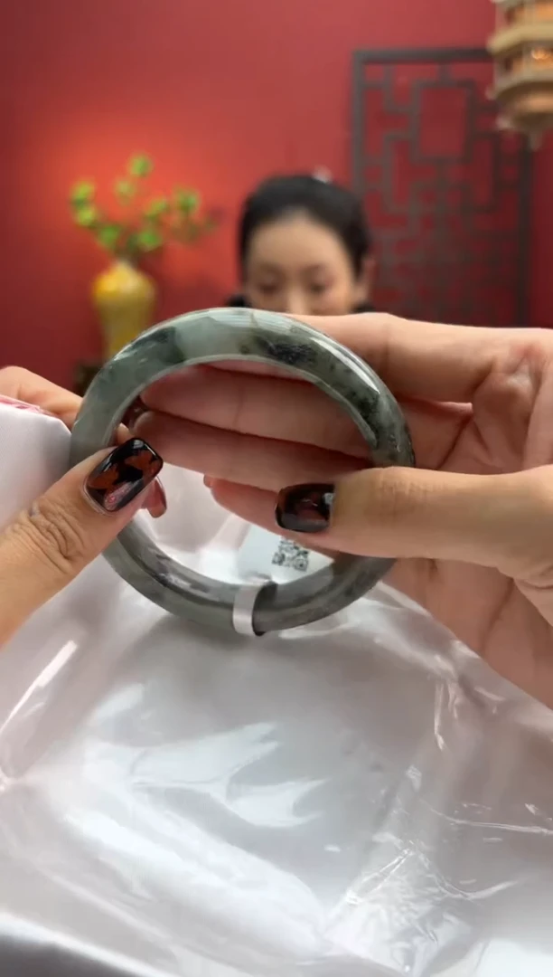 未镶嵌手镯翡翠翡翠手镯1