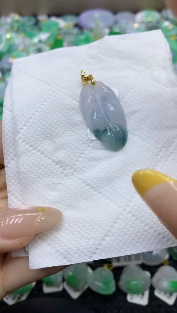 颈饰未镶嵌翡翠天然缅甸翡翠A货