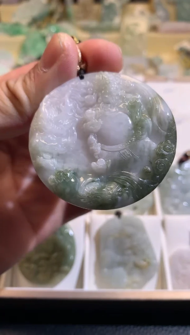 【闪购商品】翡翠颈饰未镶嵌02/26/10