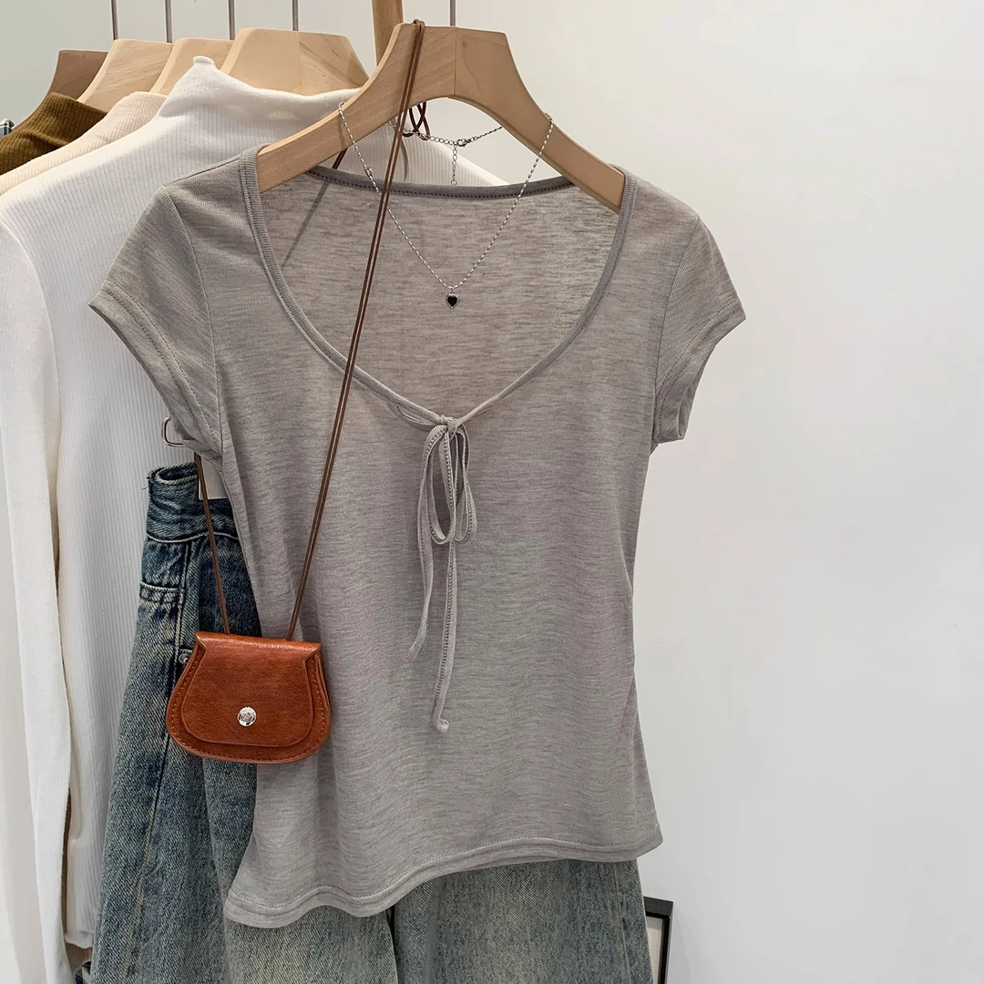 灰色薄款短袖修身T恤女夏季新款设计感大U领显瘦洋气上衣时尚小衫