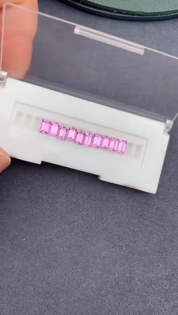 【闪购商品】彩色蓝宝石裸石未镶嵌1.9ct粉蓝宝套盒