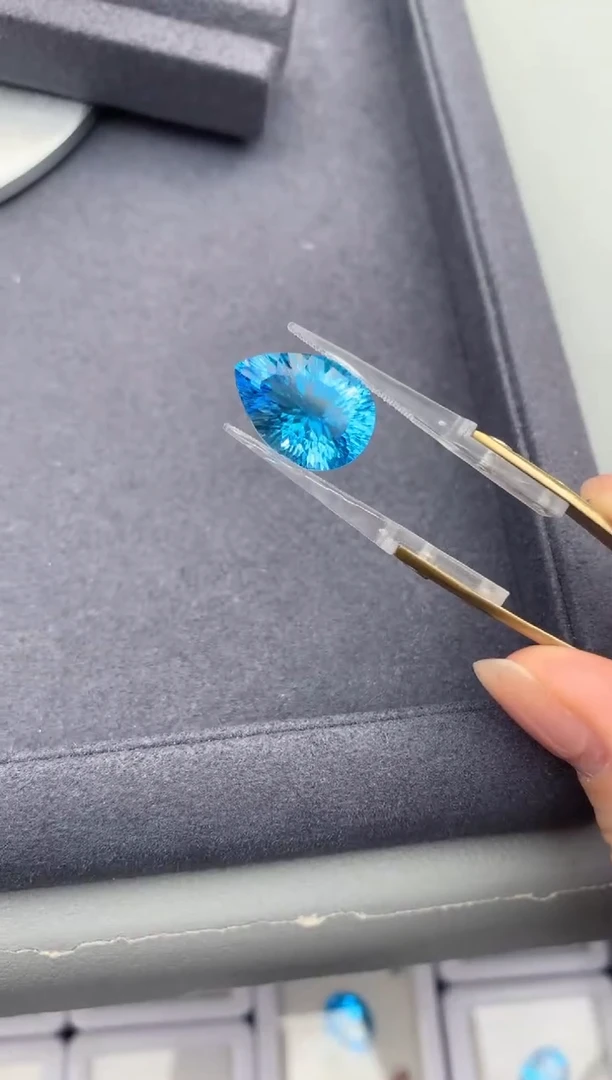 未镶嵌裸石托帕石12ct托帕石  GD