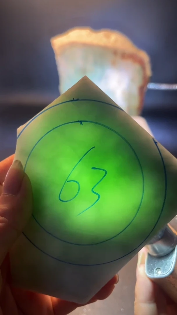 未镶嵌手镯定制翡翠艳*艳翡翠