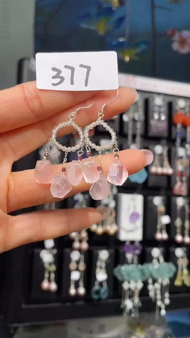 未镶嵌耳饰水晶喜欢拍