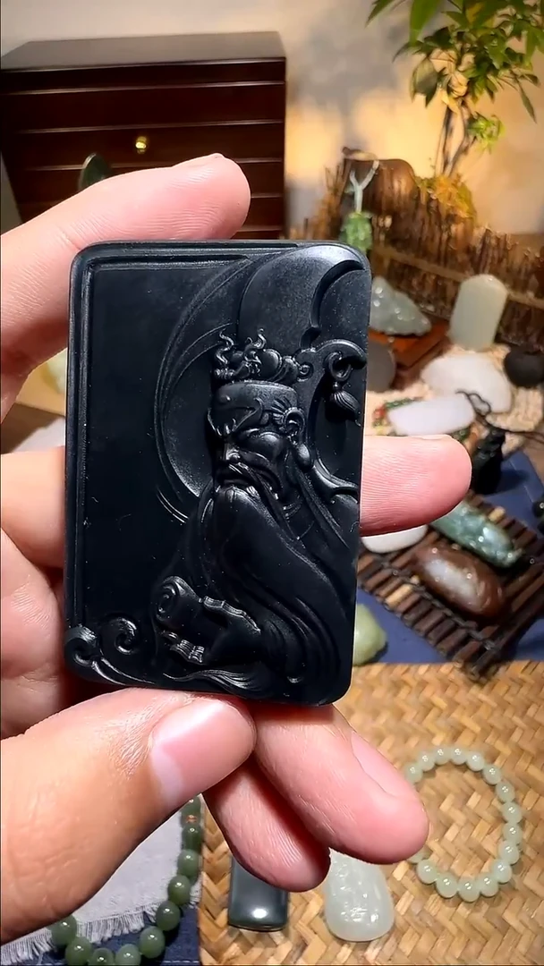 颈饰未镶嵌和田玉南**豆1