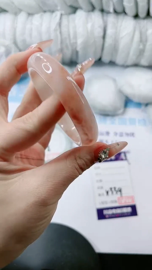 【闪购商品】石英质玉手镯未镶嵌多样性发货V339