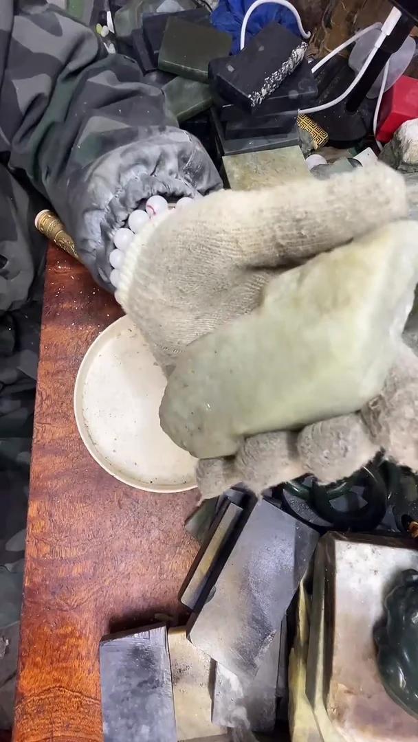 未镶嵌和田玉珠宝半成品1