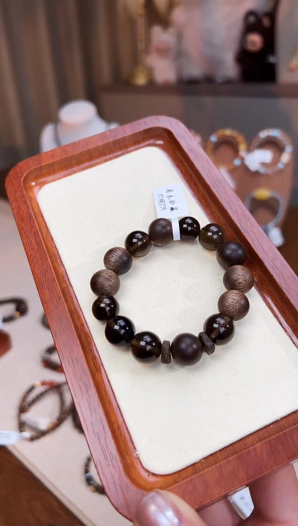 沉香手串A****.多样性发一孤品