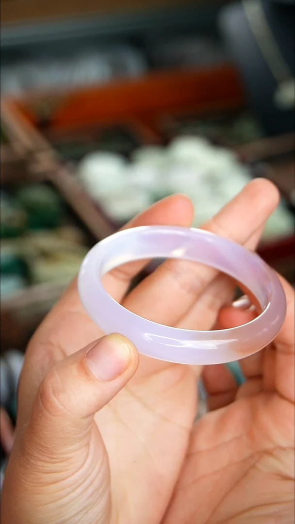 未镶嵌镯子玛瑙/玉髓1.3    57圈口