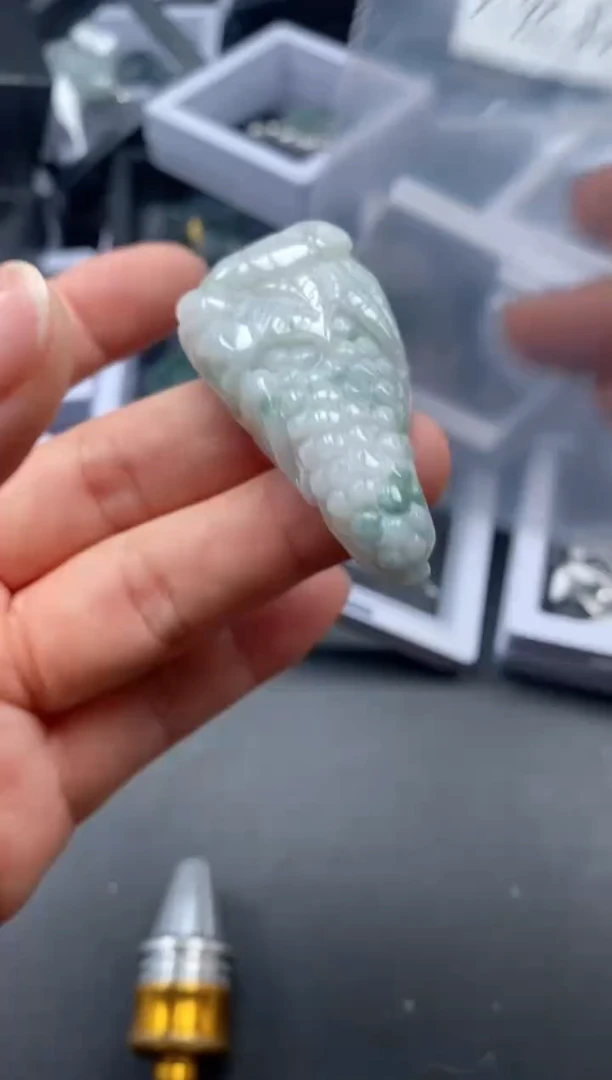 吊坠(不含链)未镶嵌翡翠3053