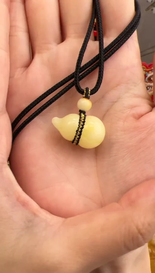 【闪购商品】琥珀裸石未镶嵌10120054-吊坠