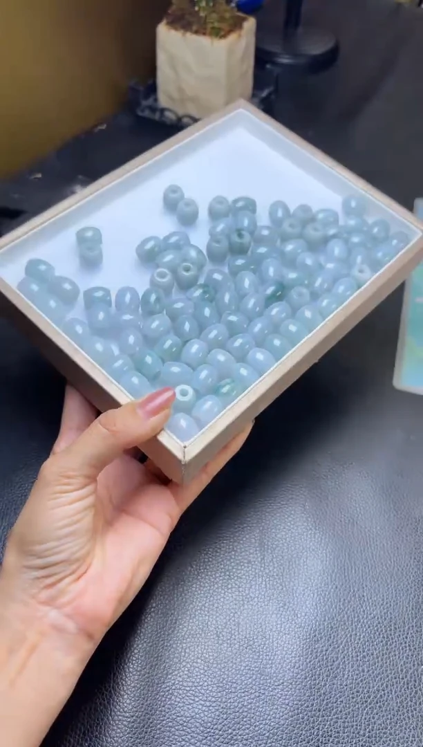 未镶嵌挂件翡翠多样性发一件R703164