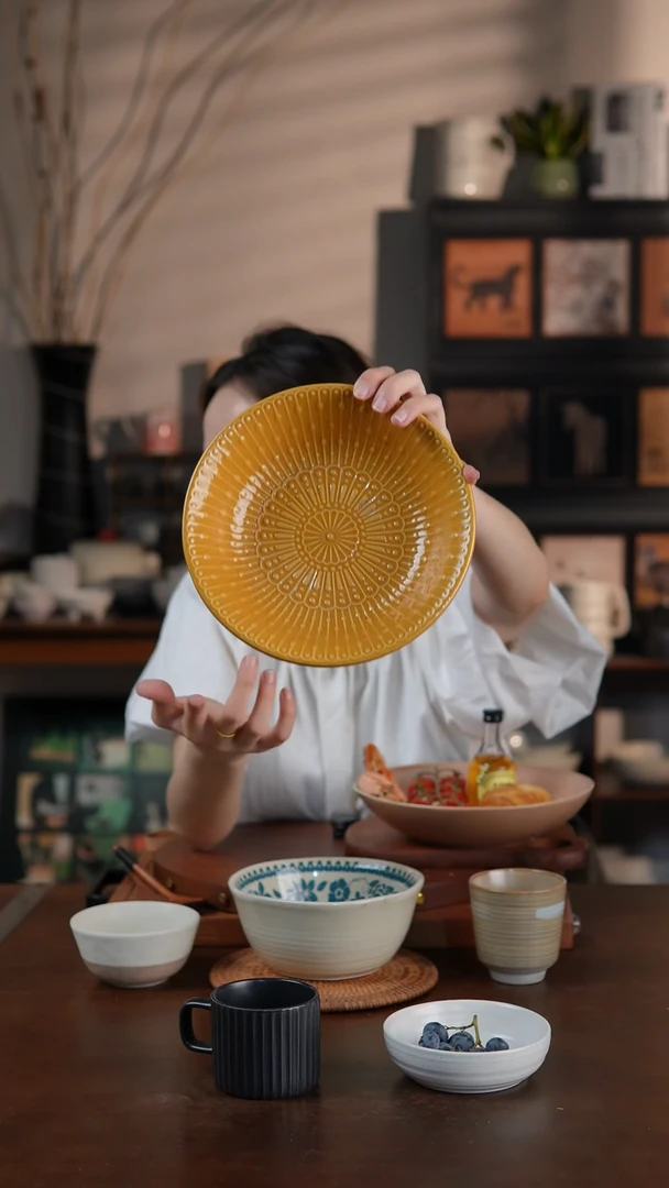 陶瓷南瓜色立体浮雕复古7.7寸菜盘 微瑕 凑满20 发货