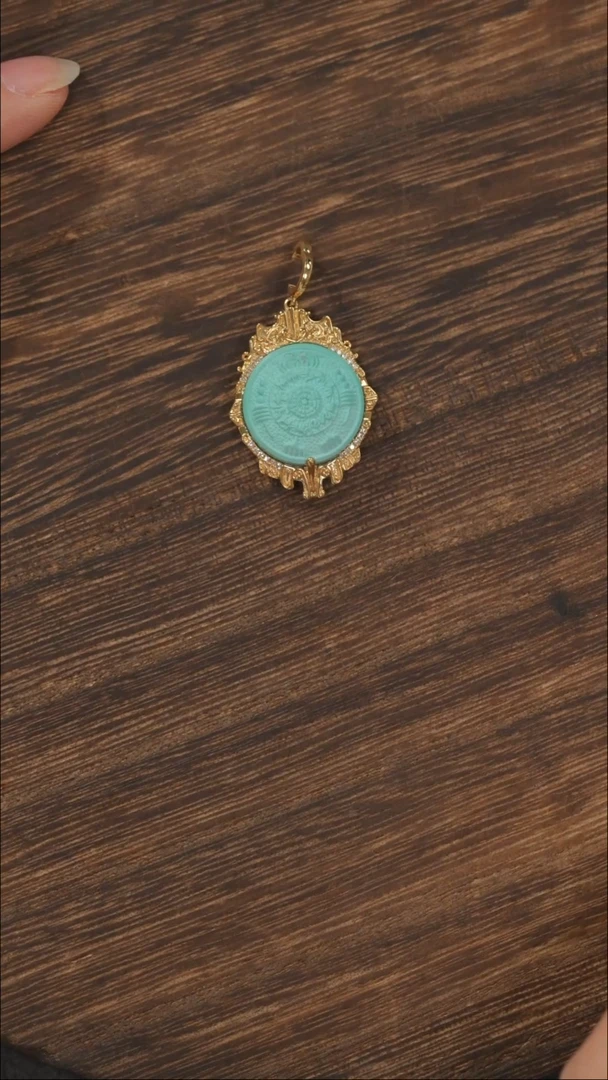 绿松石18K金镶嵌挂饰1