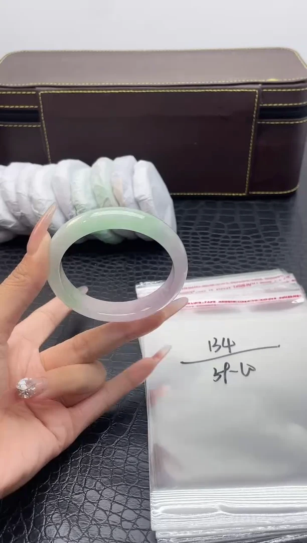 134手镯所见即所得拍啥发啥