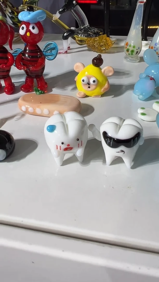 手工艺品琉璃淘*微瑕牙齿2个