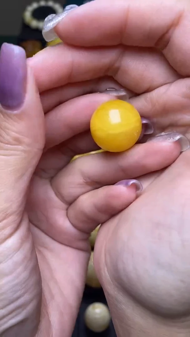 【闪购商品】琥珀裸石未镶嵌葵.102