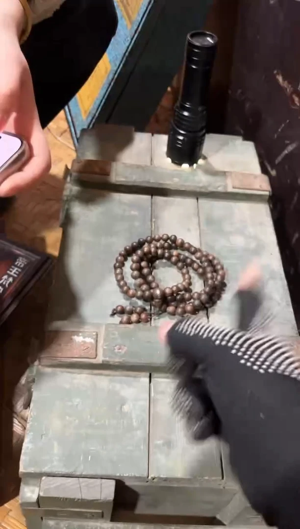 【闪购商品】沉香木手串70财天然野帝王凡尘富森红土带画鸟盒