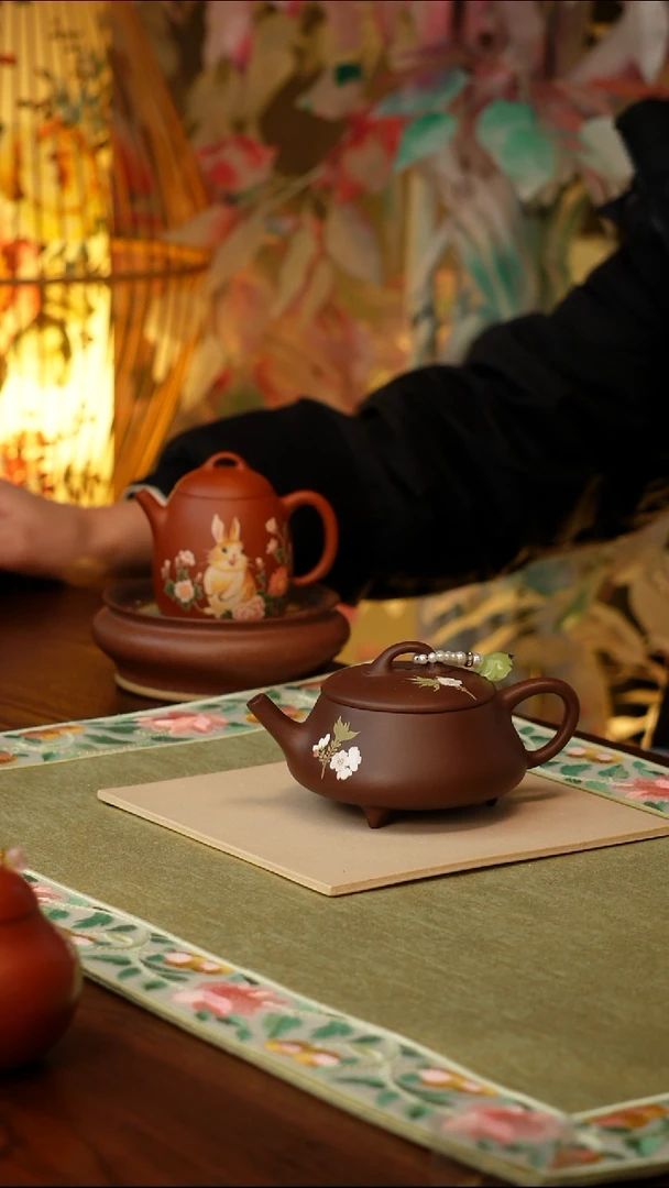 宜兴原矿紫砂手工壶