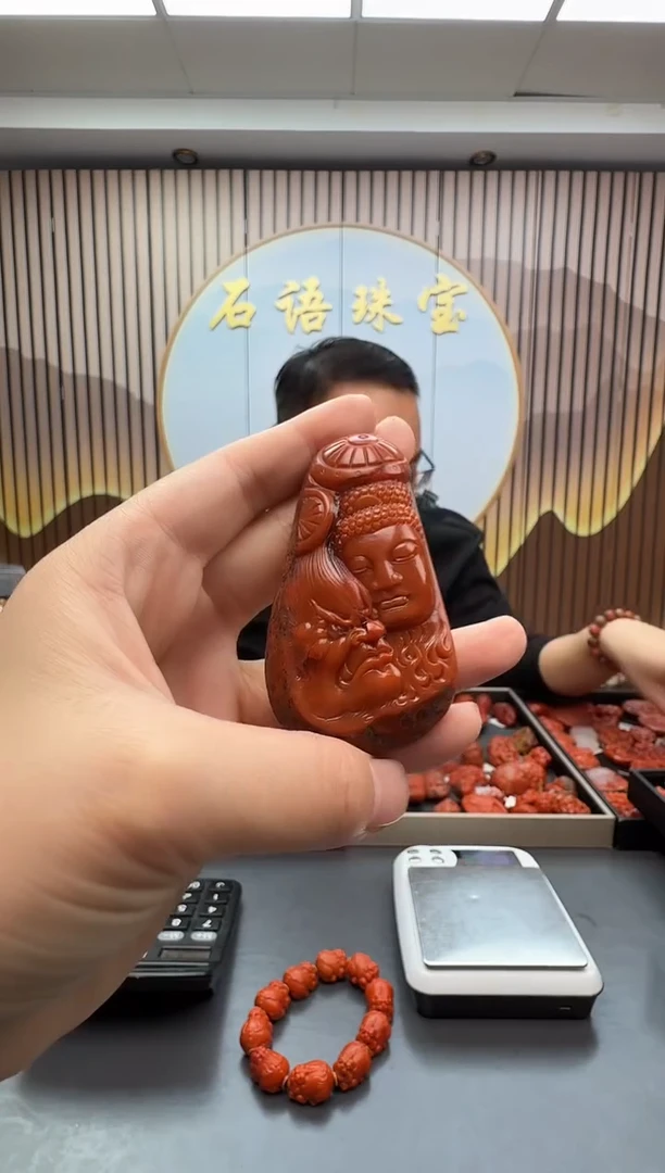 未镶嵌雕刻南红玛瑙083ZB1228产品一个