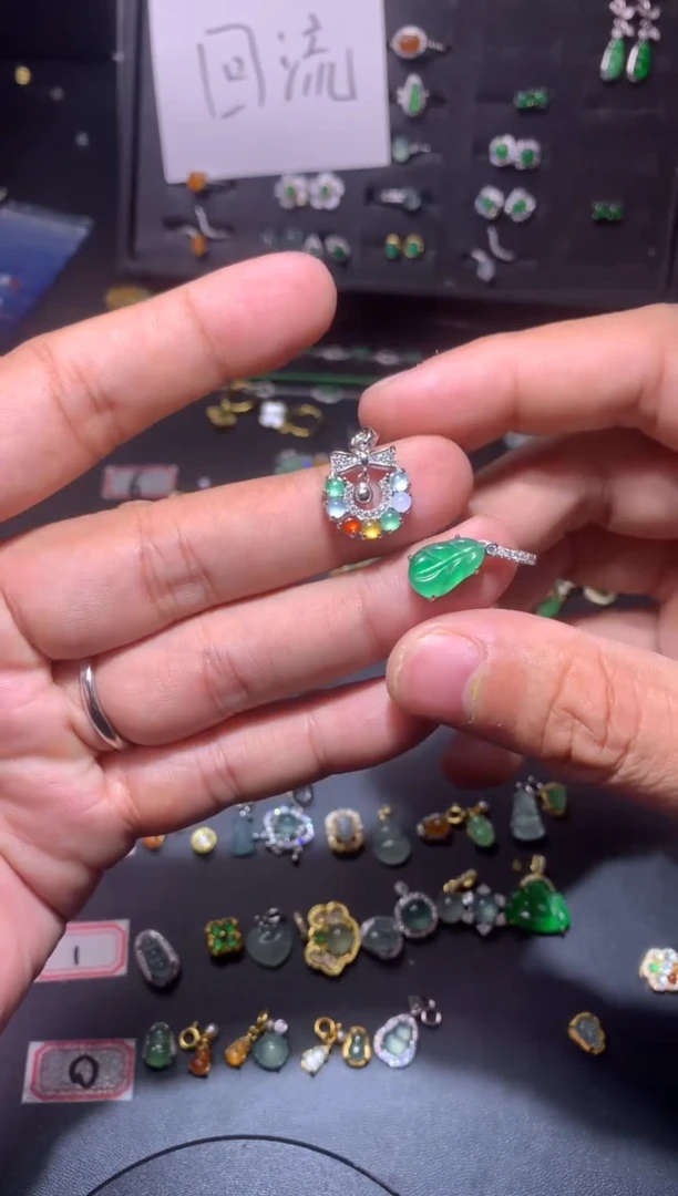 吊坠(不含链)未镶嵌翡翠盛*1