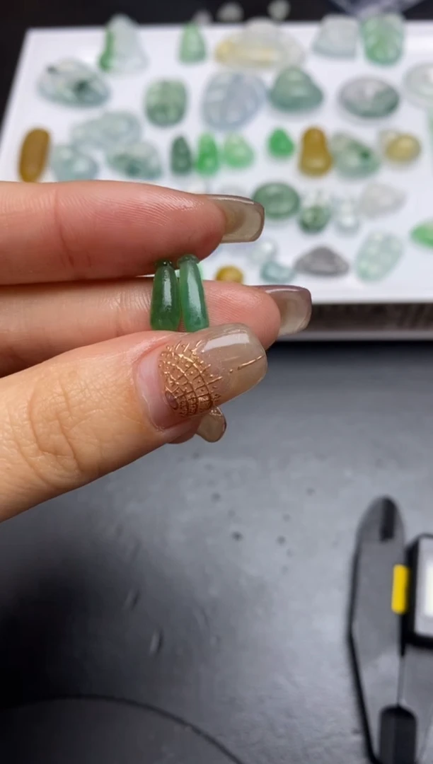 【闪购商品】定制翡翠未镶嵌翡翠毛货~