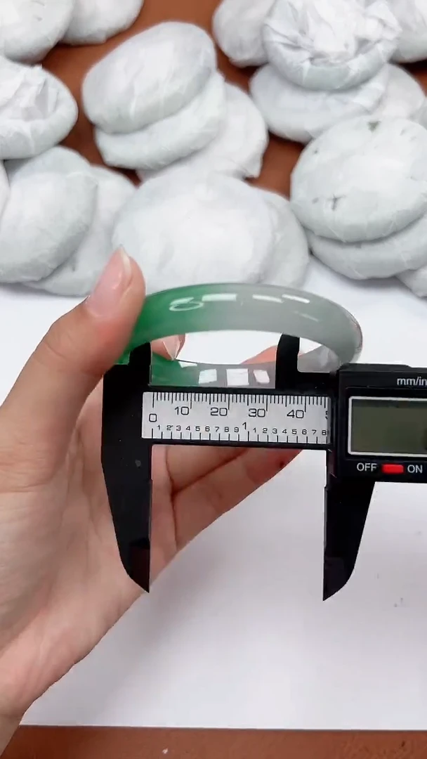 一物一拍，对准价格M048