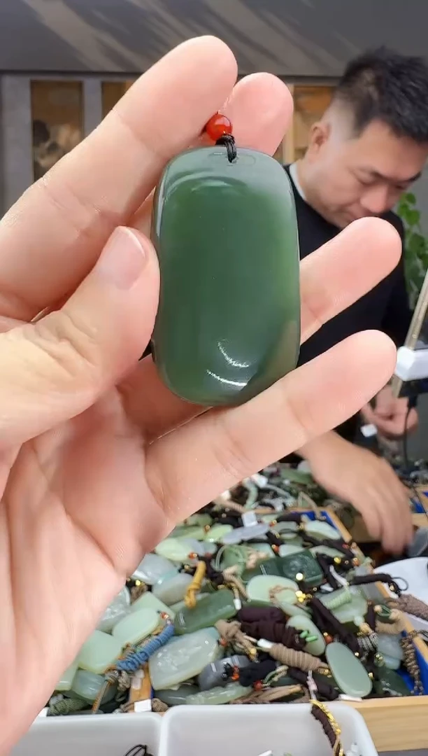未镶嵌和田玉挂件拍一发一