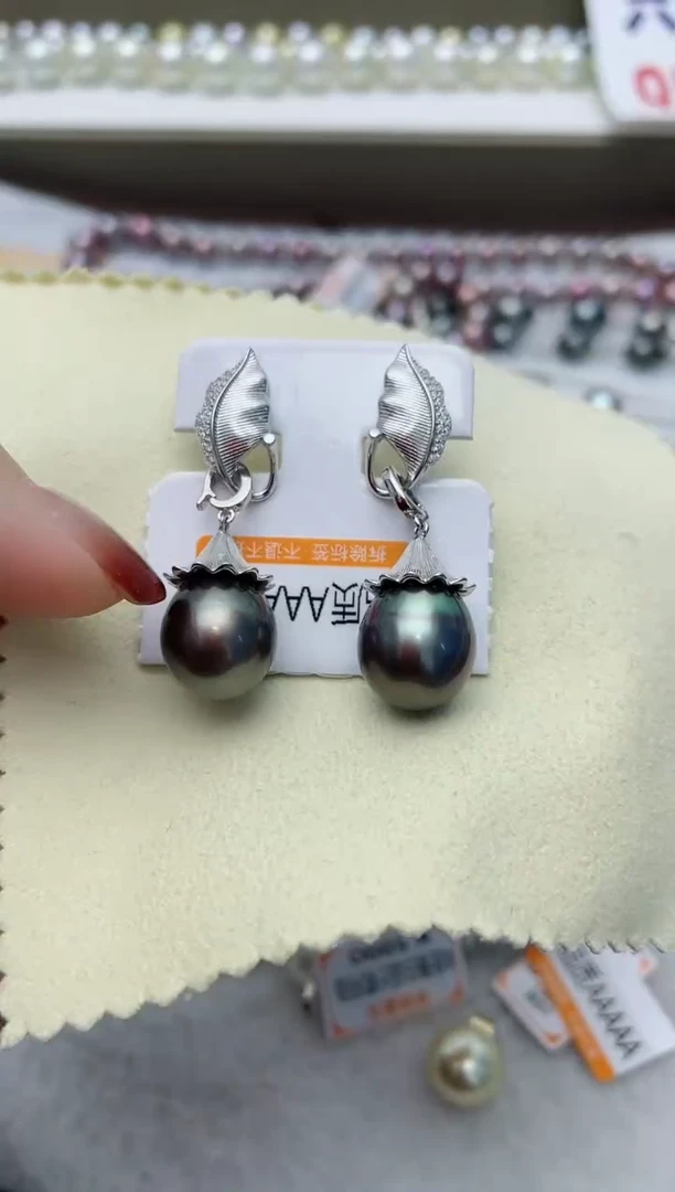 【闪购商品】海水珍珠耳饰银S925镶嵌W38