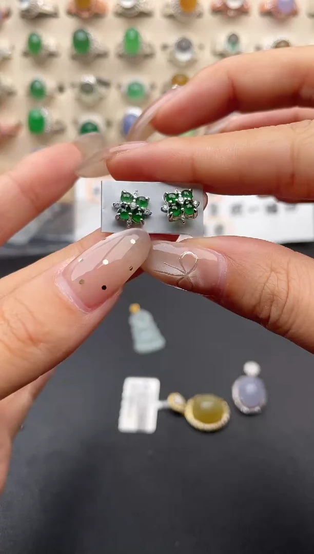 【闪购商品】翡翠戒指银S925镶嵌一物一证一礼盒