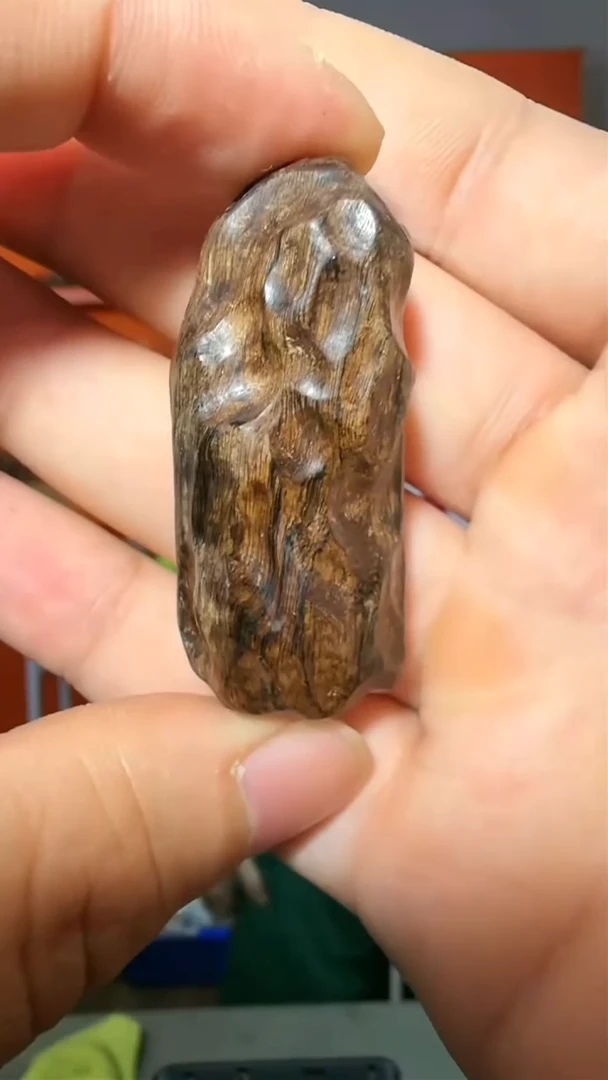 沉香吊坠17号红土太湖石12g多样性发一