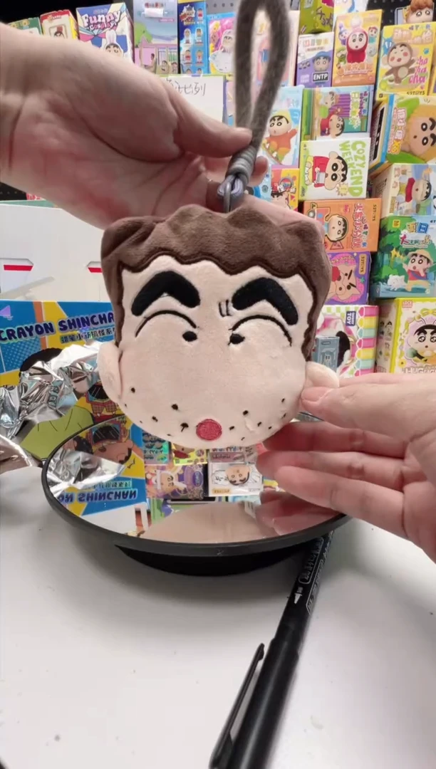 广志毛绒蜡笔小新蜡笔小新