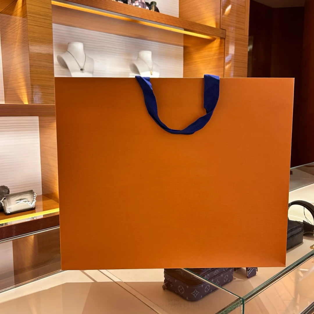 25SS【高定款】休闲轻奢板鞋男女同款百搭简约情侣运动休闲鞋