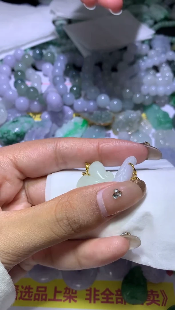 【闪购商品】翡翠挂件未镶嵌MJX032666