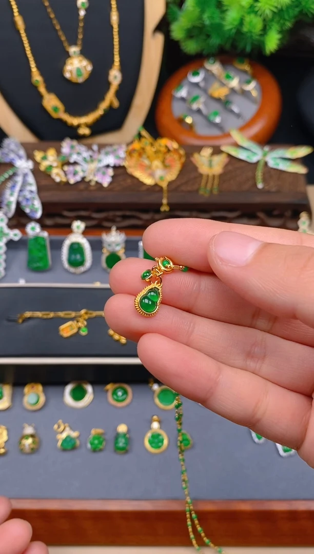 【闪购商品】翡翠吊坠(不含链)银S925镶嵌蛋面葫芦万能扣