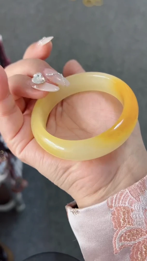 【闪购商品】石英质玉手镯未镶嵌593-57+