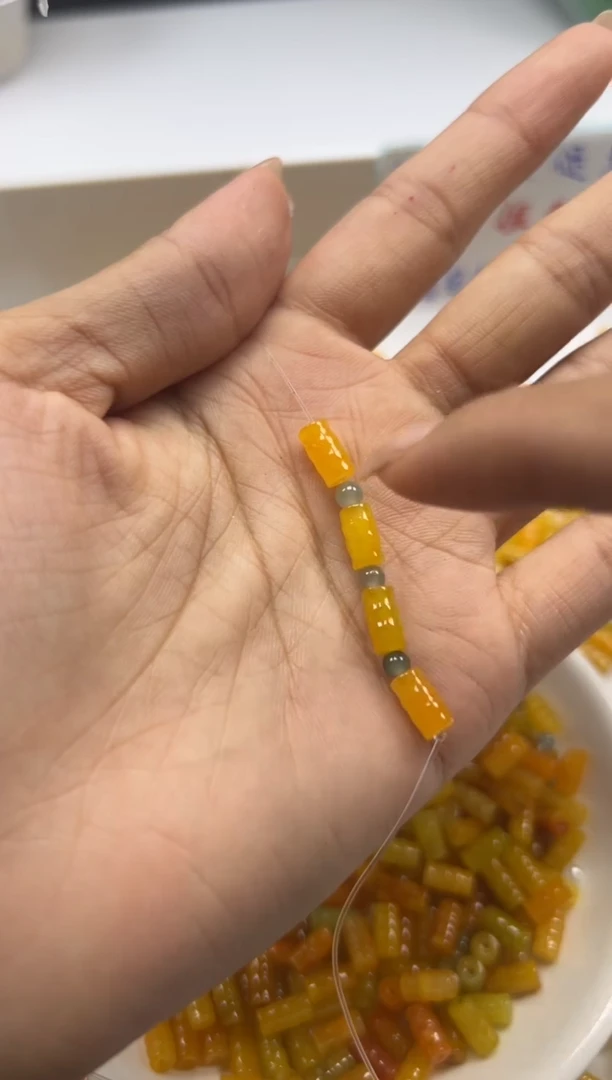 翡翠未镶嵌颈饰w2709黄翡节节高9*4mm*10颗