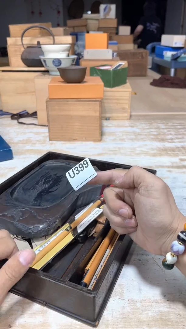 瓷片灵**语直播定闪专用链接211
