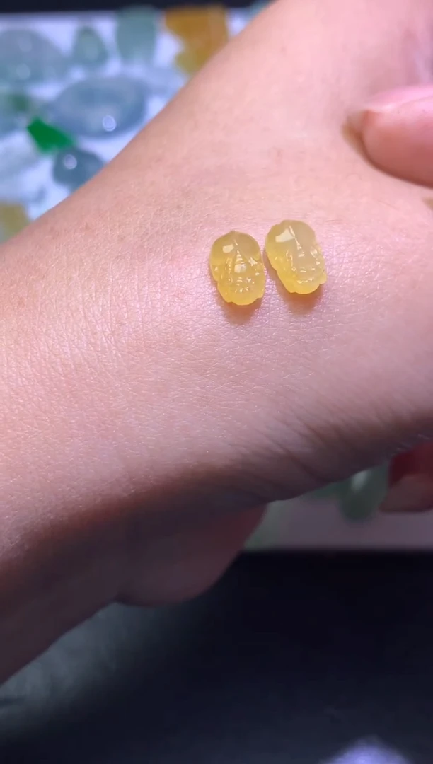 未镶嵌定制翡翠毛货