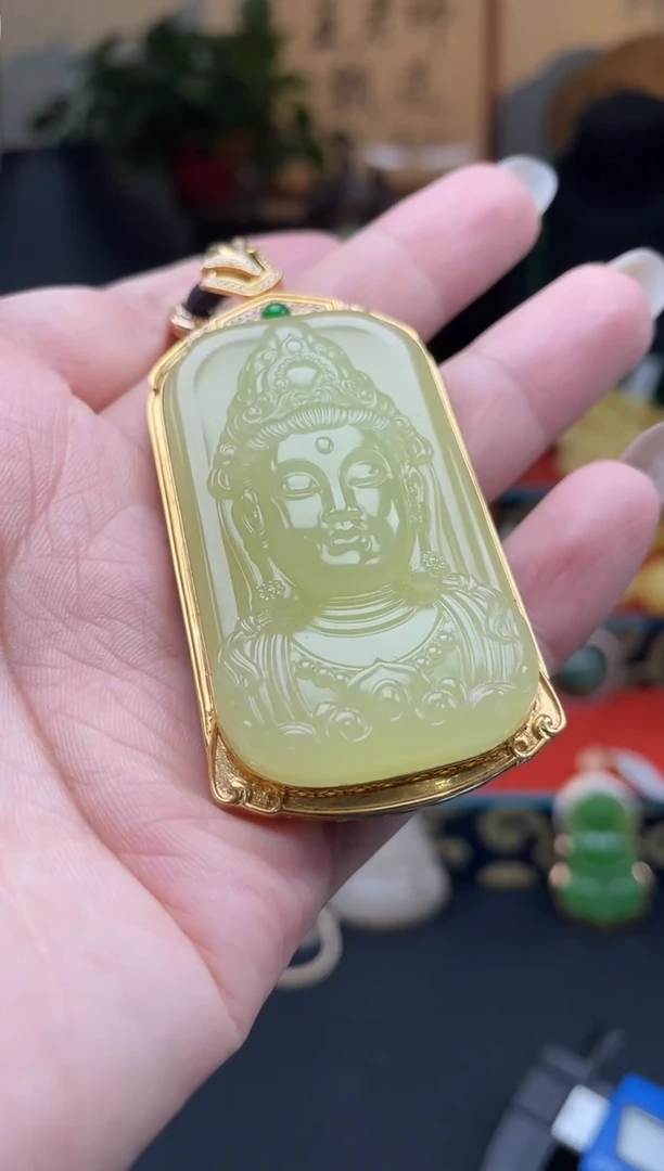 颈饰18K金镶嵌和田玉吊坠ge161