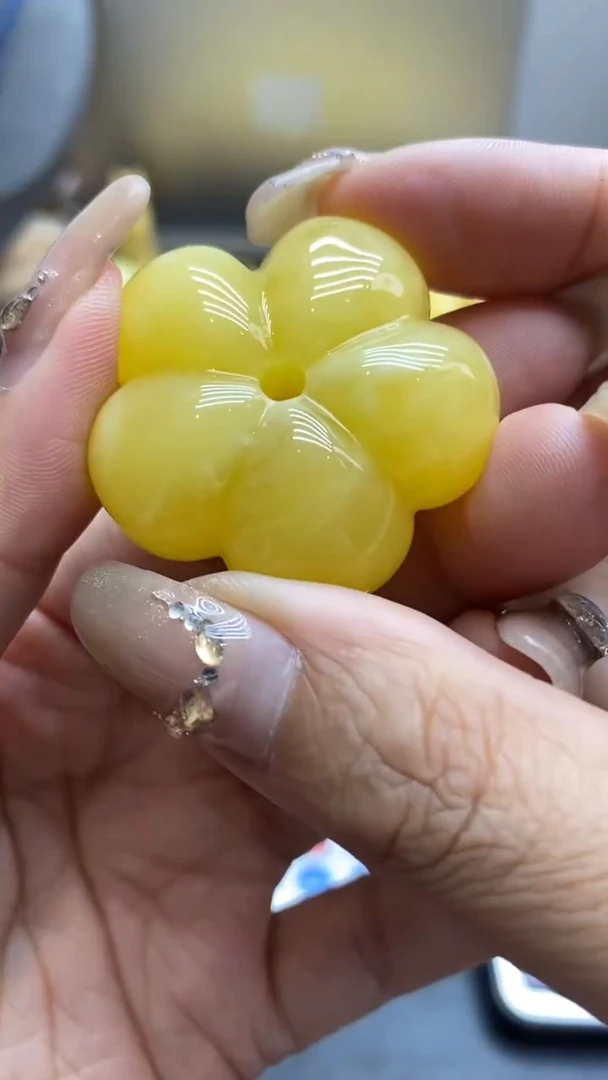 琥珀未镶嵌珠宝奇石821