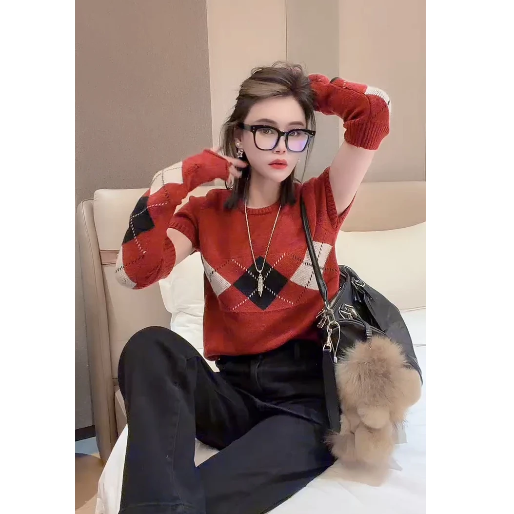 今年秋冬超火圣诞穿搭ins风2025新款韩版设计感减龄百搭毛针织衫