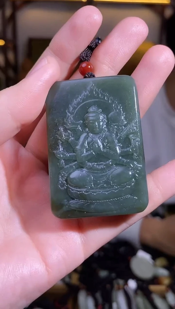 颈饰未镶嵌和田玉1